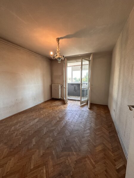 Costin Georgian Apartament 3 camere  Metrou Costin Georgian - 2 min