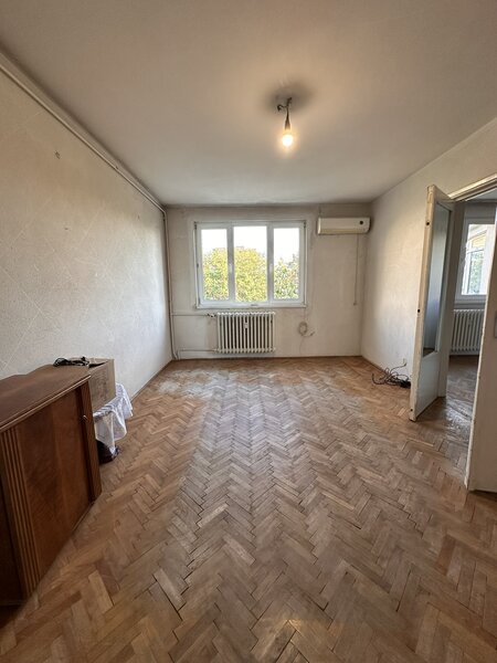 Costin Georgian Apartament 3 camere  Metrou Costin Georgian - 2 min